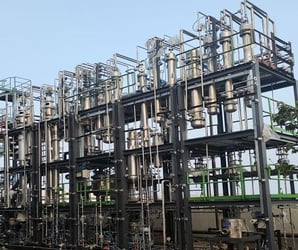 Liquid Liquid Extractor